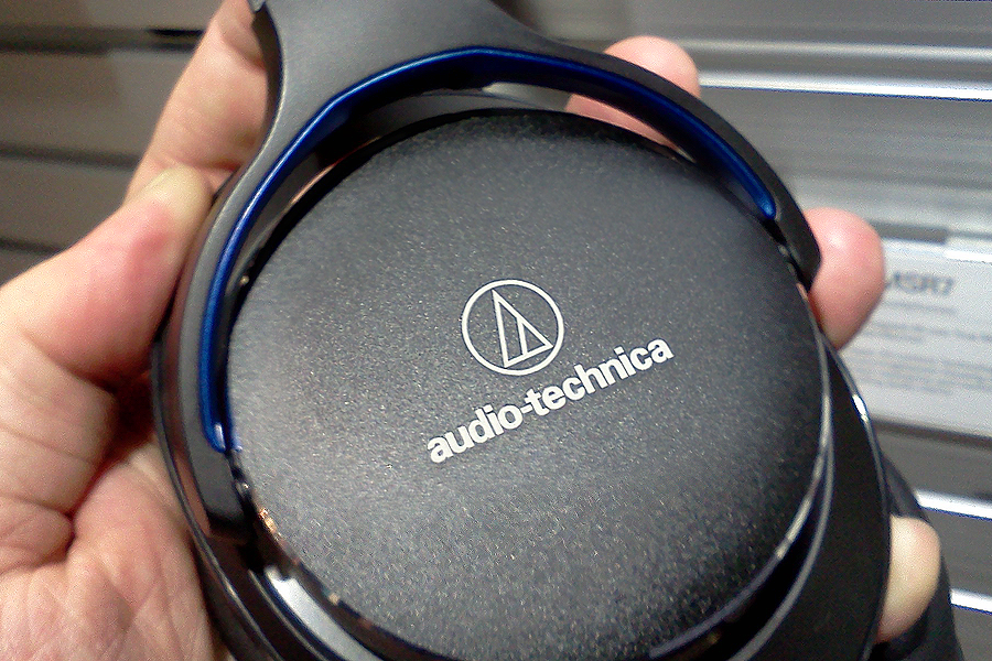 Audio-Technica_MSR7_Black-Blue