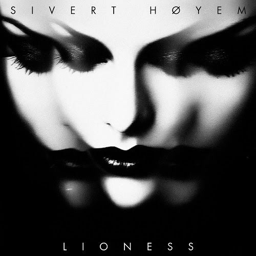 siverthoyem-lioness
