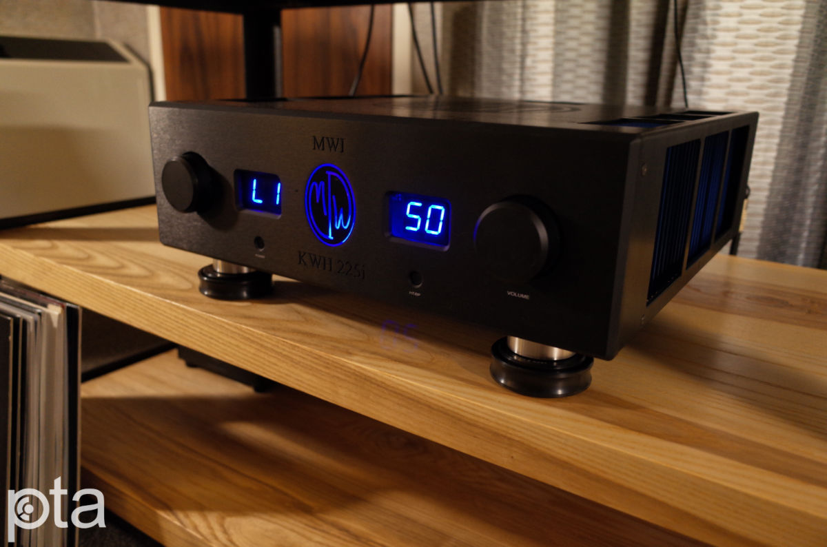 the best integrated amplifiers